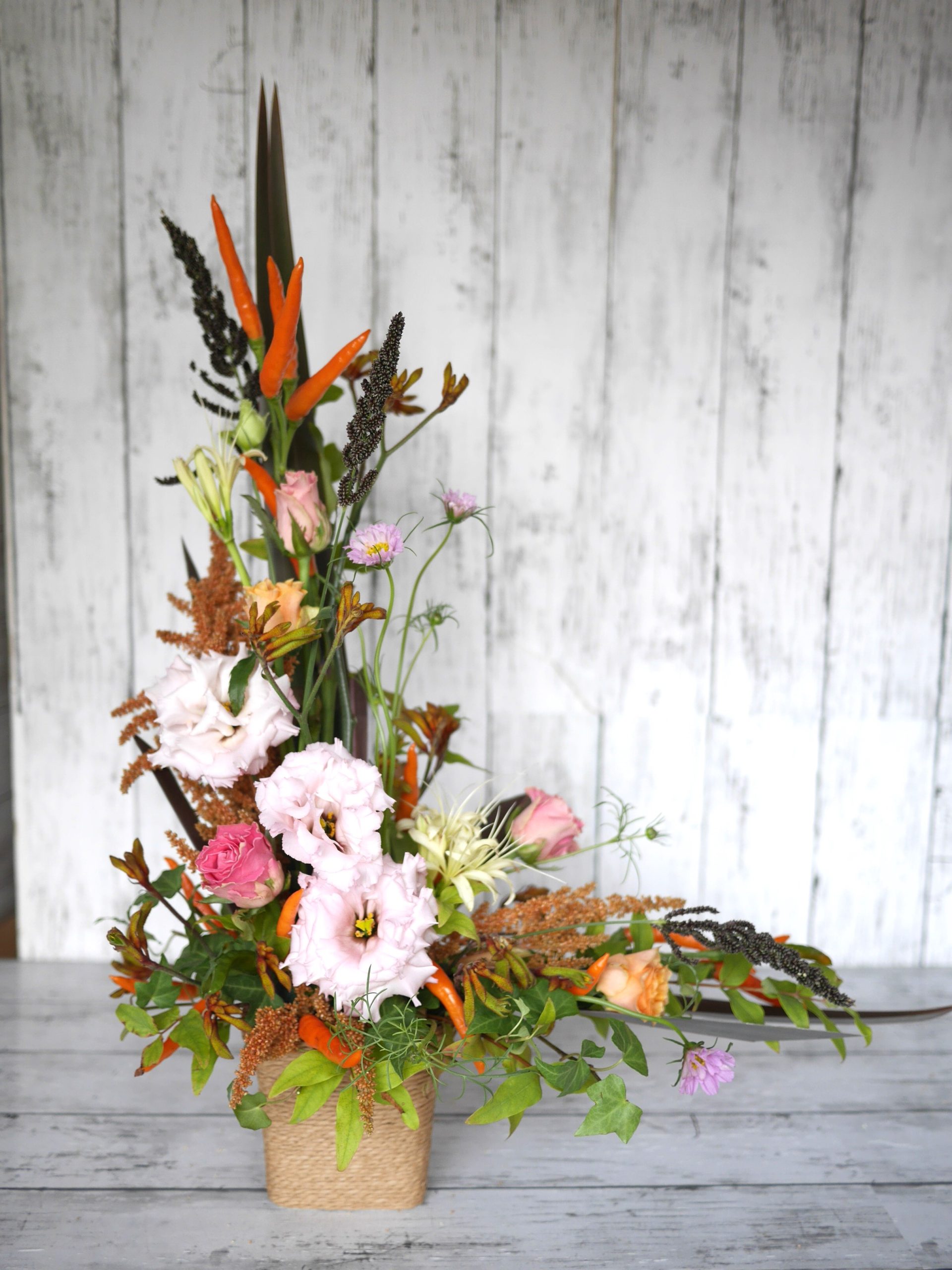 9月フラワーデザインコース】「秋のLシェイプスタイルアレンジメント